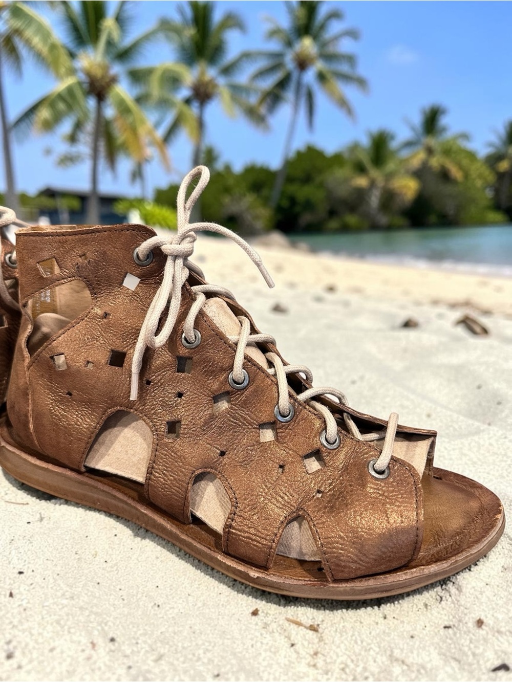 Miz Mooz Distressed Bronze Lace Up Gladiator Sz 42 - Picture 2 of 6